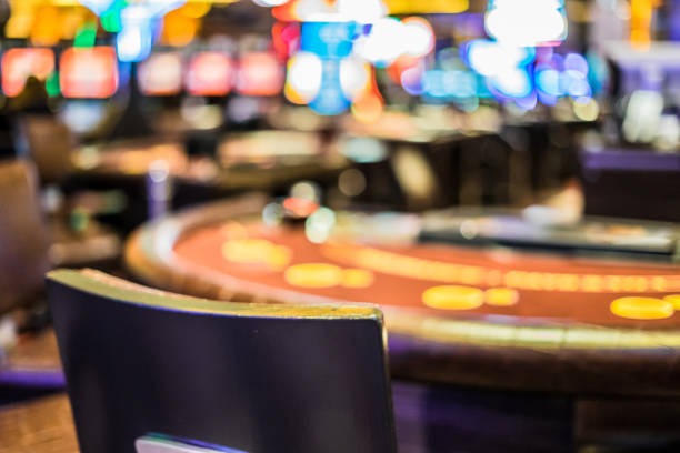 Dealer reveals hand for comparison Dealer revealing hand after player decision